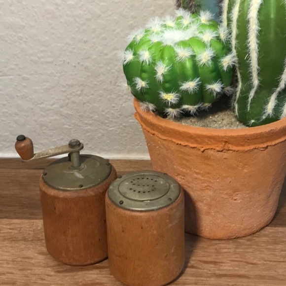 Vintage Other - Vintage Wooden Salt & Pepper Shaker